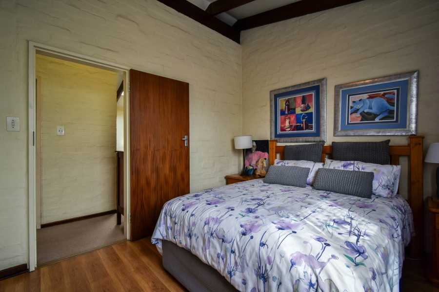 3 Bedroom Property for Sale in La Montagne Gauteng