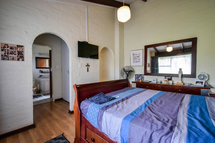 3 Bedroom Property for Sale in La Montagne Gauteng