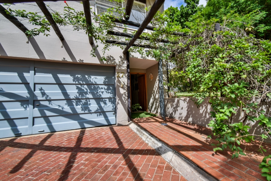 3 Bedroom Property for Sale in La Montagne Gauteng