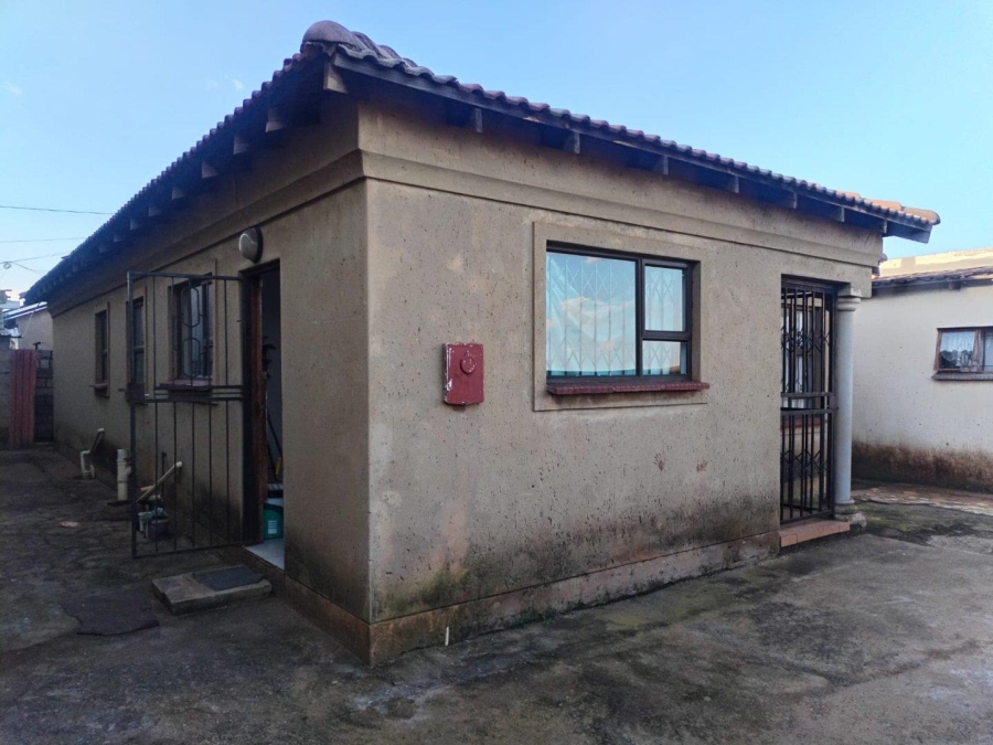 2 Bedroom Property for Sale in Vosloorus Gauteng