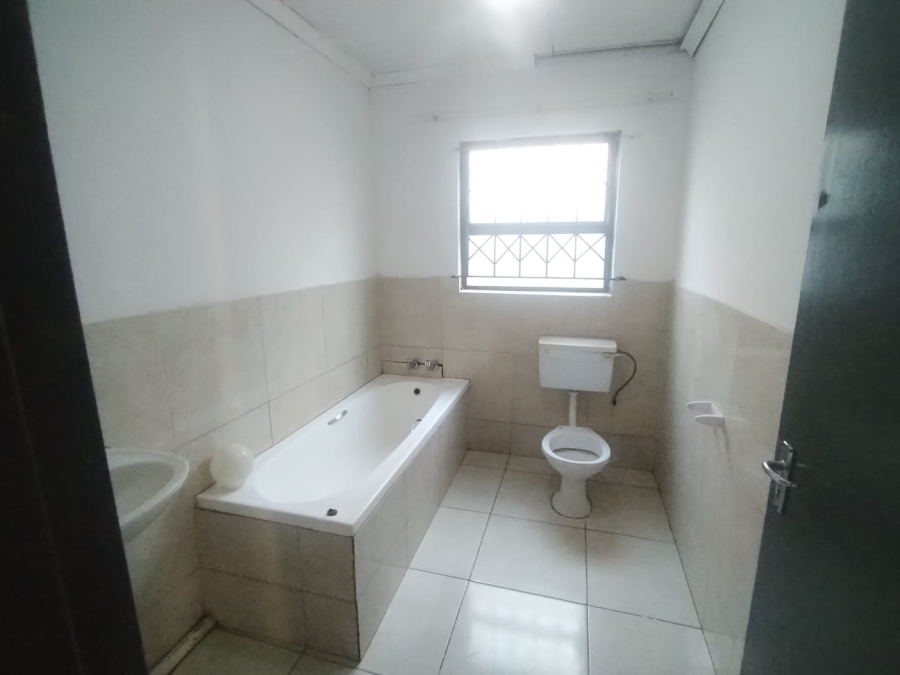 2 Bedroom Property for Sale in Vosloorus Gauteng