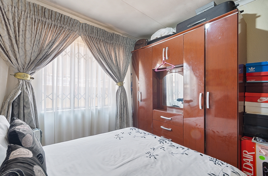 2 Bedroom Property for Sale in Protea North Gauteng