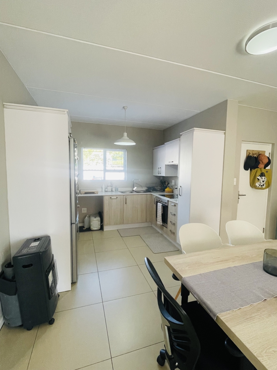 To Let 2 Bedroom Property for Rent in Paulshof Gauteng