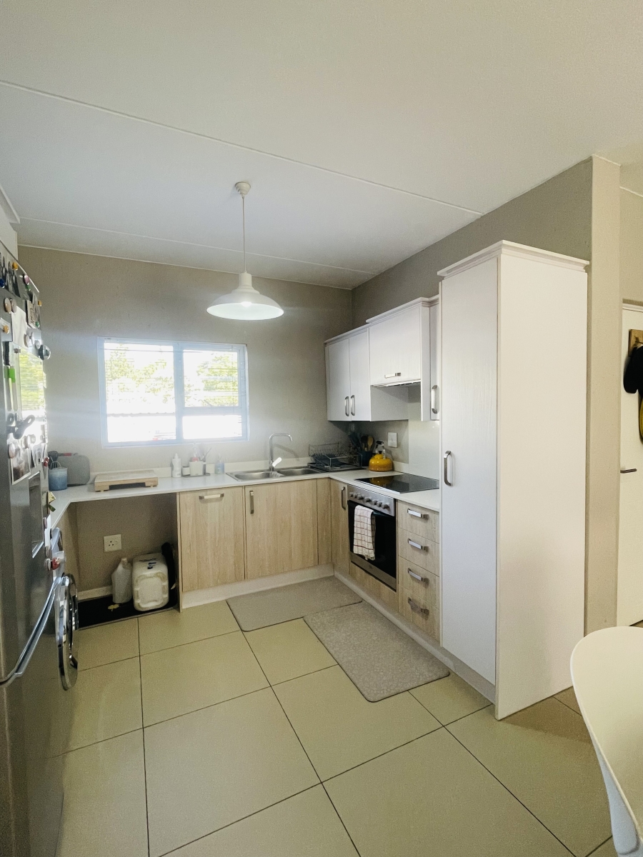 To Let 2 Bedroom Property for Rent in Paulshof Gauteng