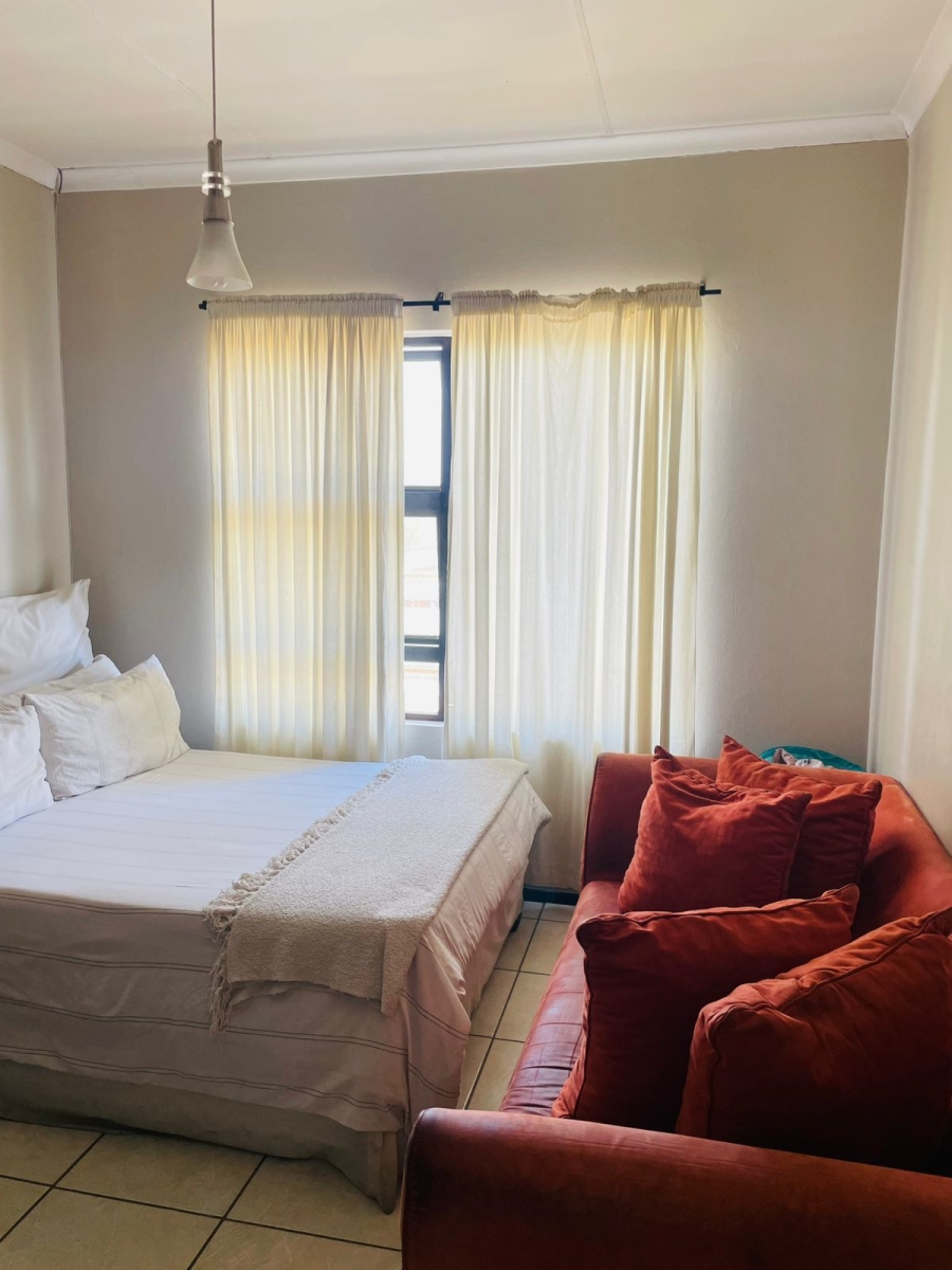 To Let 2 Bedroom Property for Rent in North Riding Gauteng