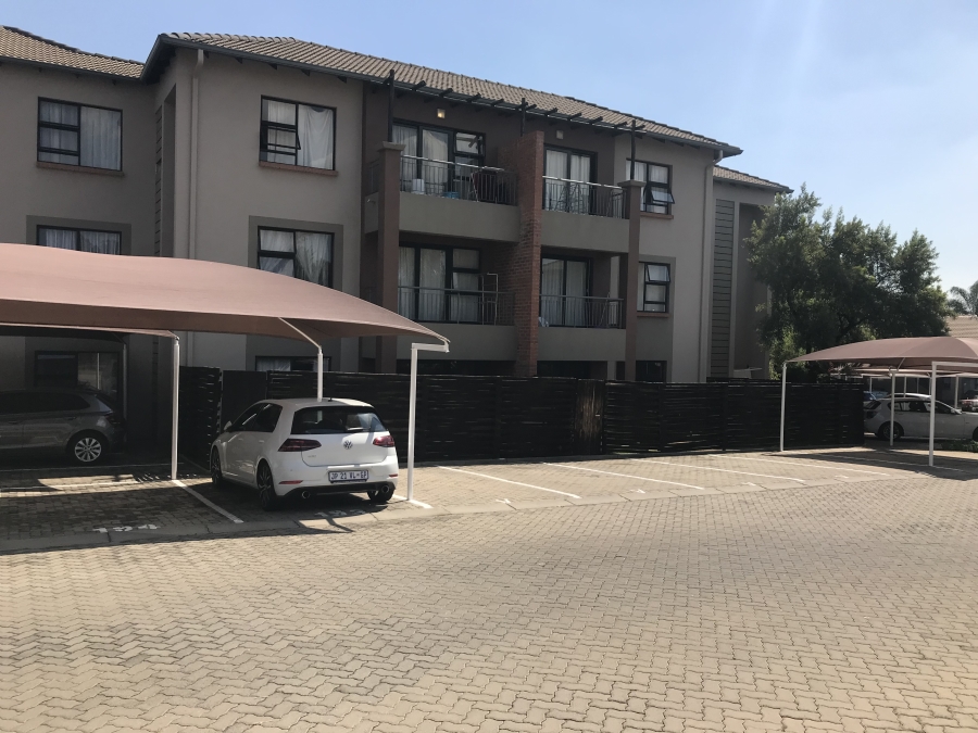 To Let 2 Bedroom Property for Rent in North Riding Gauteng