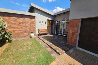 4 Bedroom Property for Sale in Verwoerdpark Gauteng