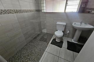 4 Bedroom Property for Sale in Verwoerdpark Gauteng