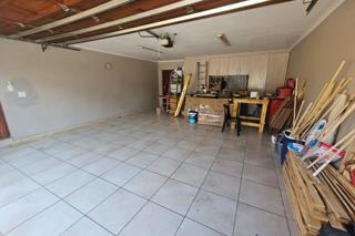 4 Bedroom Property for Sale in Verwoerdpark Gauteng