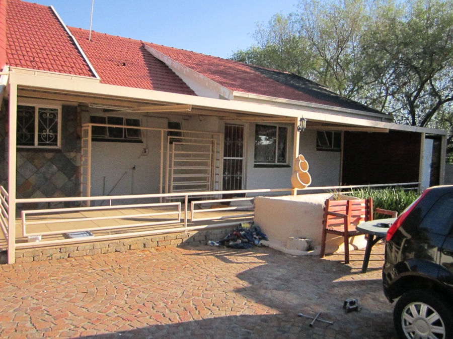 4 Bedroom Property for Sale in Croydon Gauteng