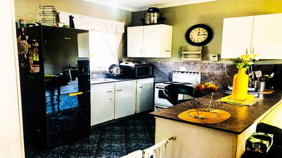2 Bedroom Property for Sale in Birchleigh Gauteng