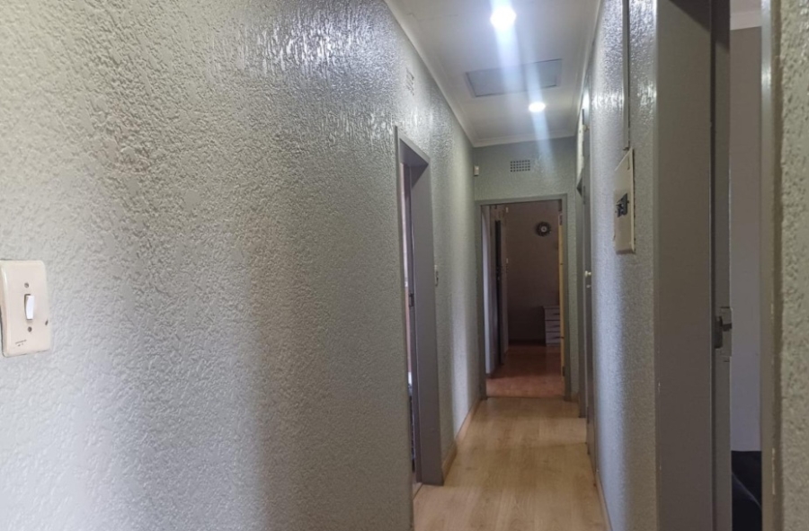 3 Bedroom Property for Sale in Bedworth Park Gauteng