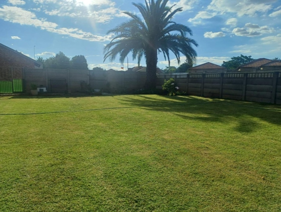 3 Bedroom Property for Sale in Bedworth Park Gauteng