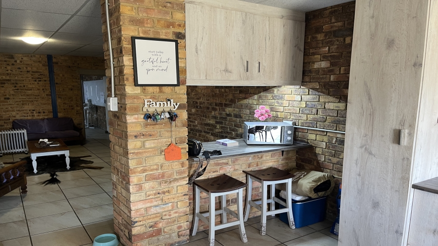 2 Bedroom Property for Sale in Roodia Gauteng
