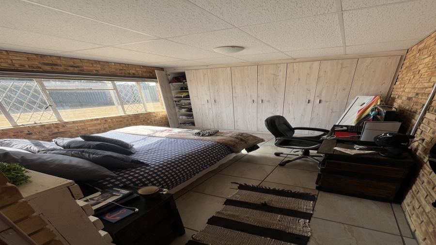 2 Bedroom Property for Sale in Roodia Gauteng