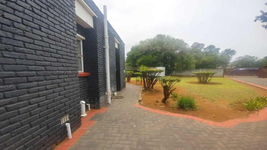 3 Bedroom Property for Sale in Sonland Park Gauteng
