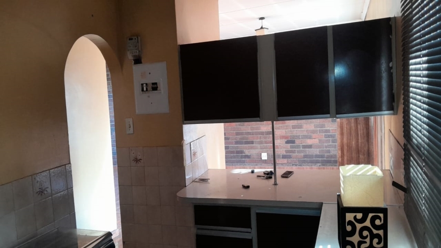 2 Bedroom Property for Sale in Vereeniging Gauteng
