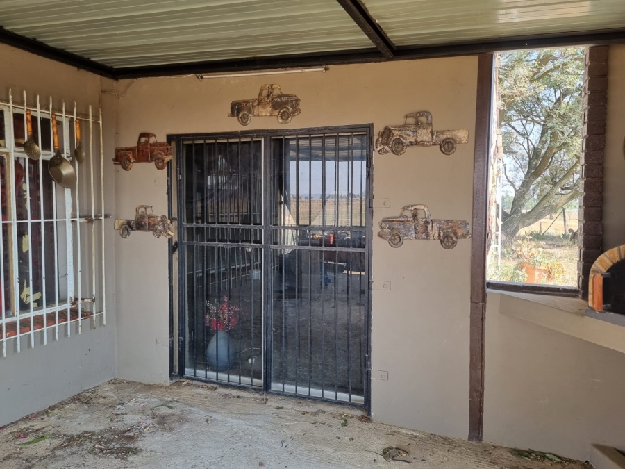 3 Bedroom Property for Sale in Chrissiefontein Gauteng