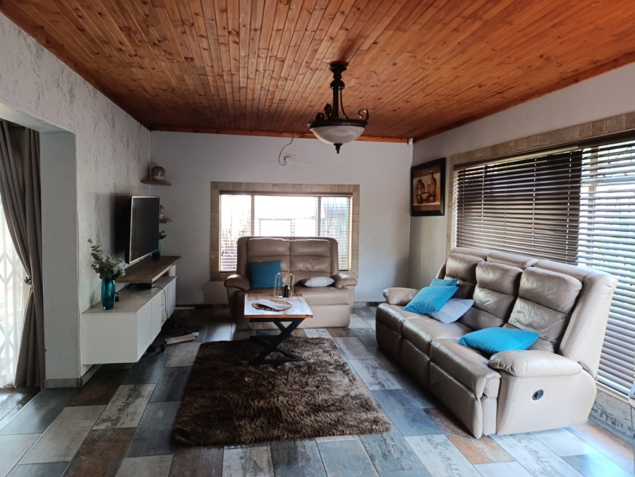 3 Bedroom Property for Sale in Pretoria Gardens Gauteng