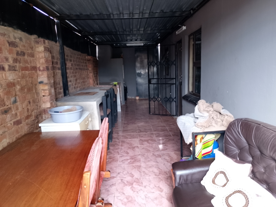 2 Bedroom Property for Sale in Mahube Valley Gauteng