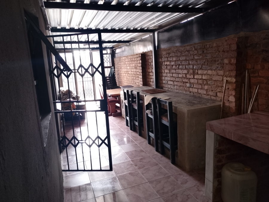 2 Bedroom Property for Sale in Mahube Valley Gauteng