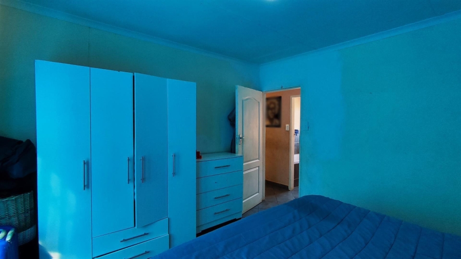 2 Bedroom Property for Sale in Alliance Gauteng