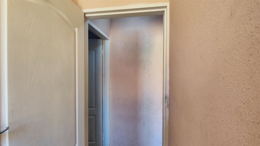 2 Bedroom Property for Sale in Alliance Gauteng