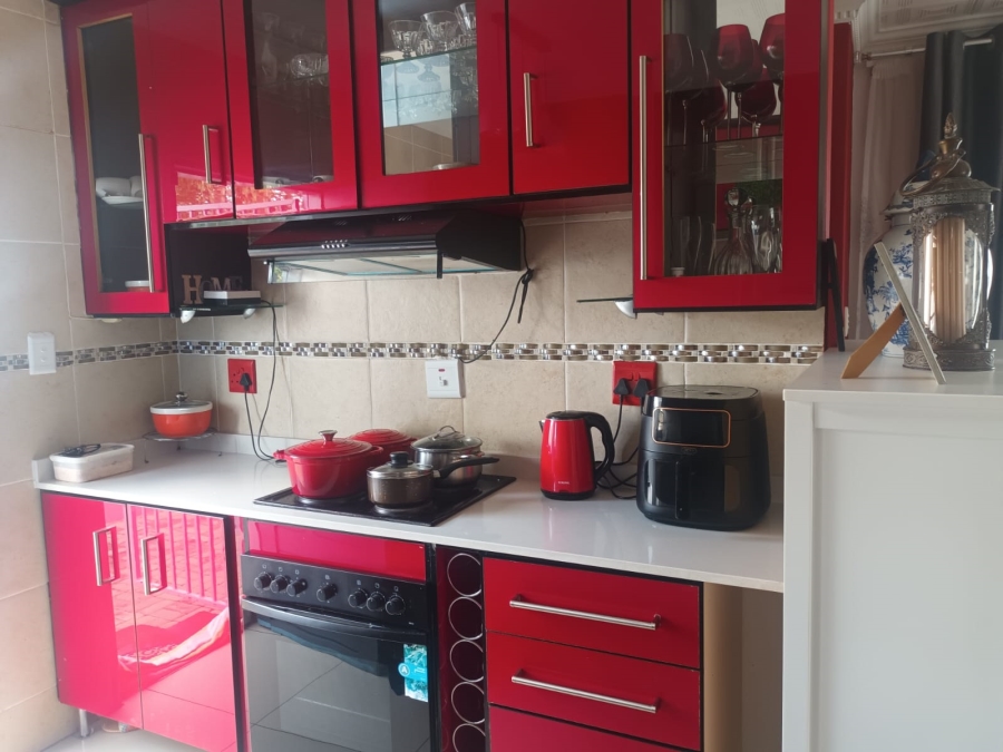 3 Bedroom Property for Sale in Kirkney Gauteng