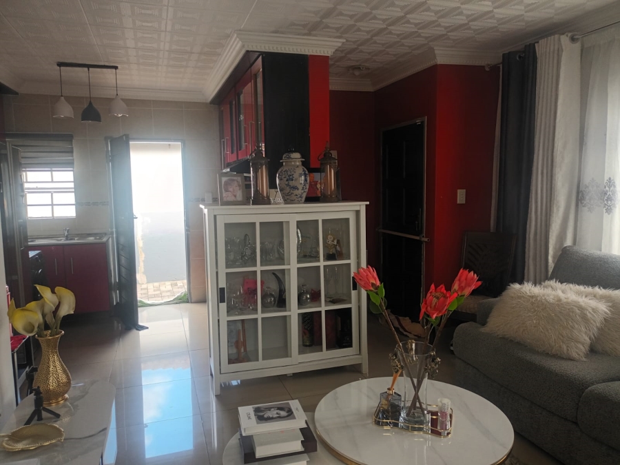 3 Bedroom Property for Sale in Kirkney Gauteng