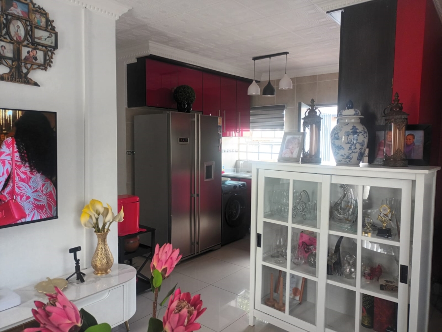 3 Bedroom Property for Sale in Kirkney Gauteng