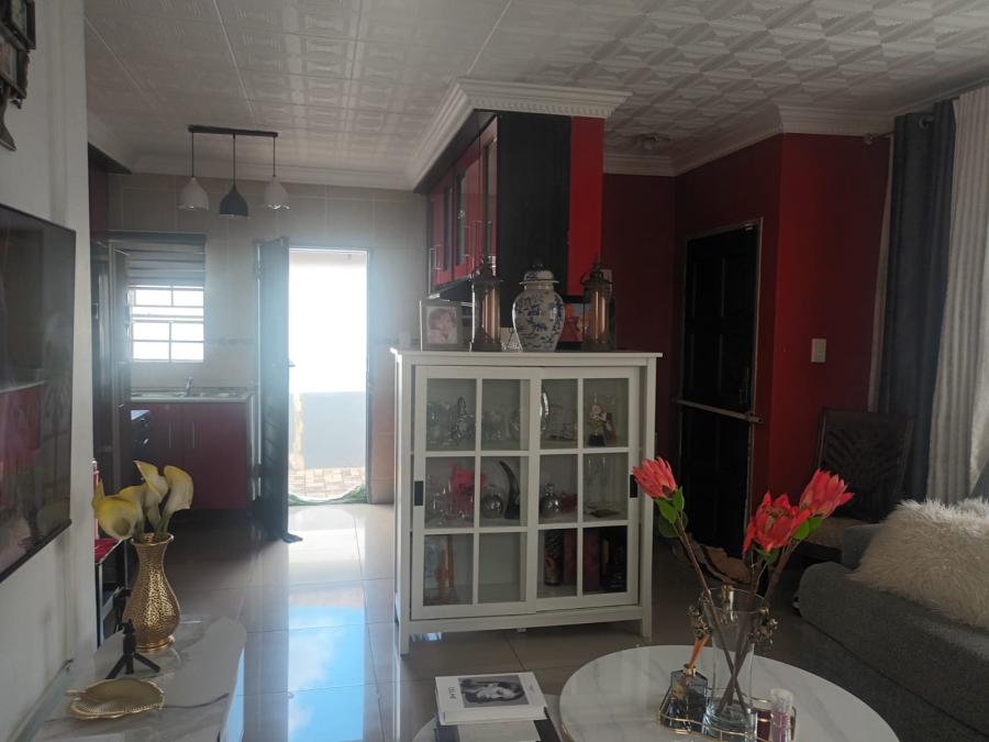 3 Bedroom Property for Sale in Kirkney Gauteng