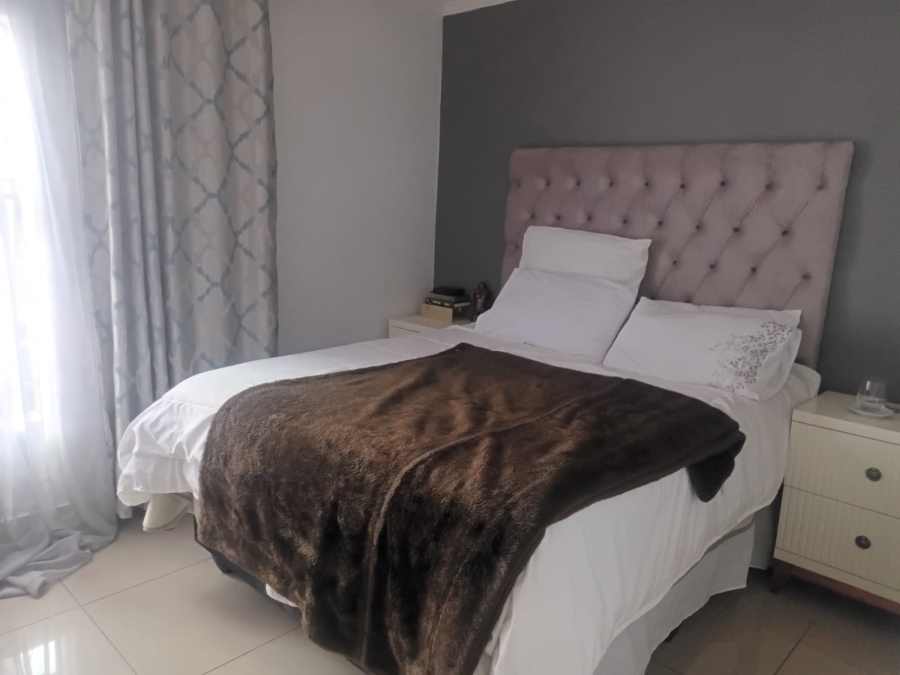 3 Bedroom Property for Sale in Kirkney Gauteng