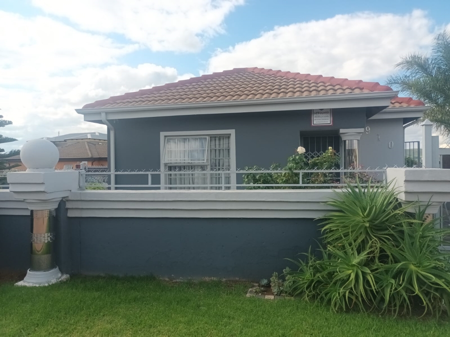 3 Bedroom Property for Sale in Kirkney Gauteng