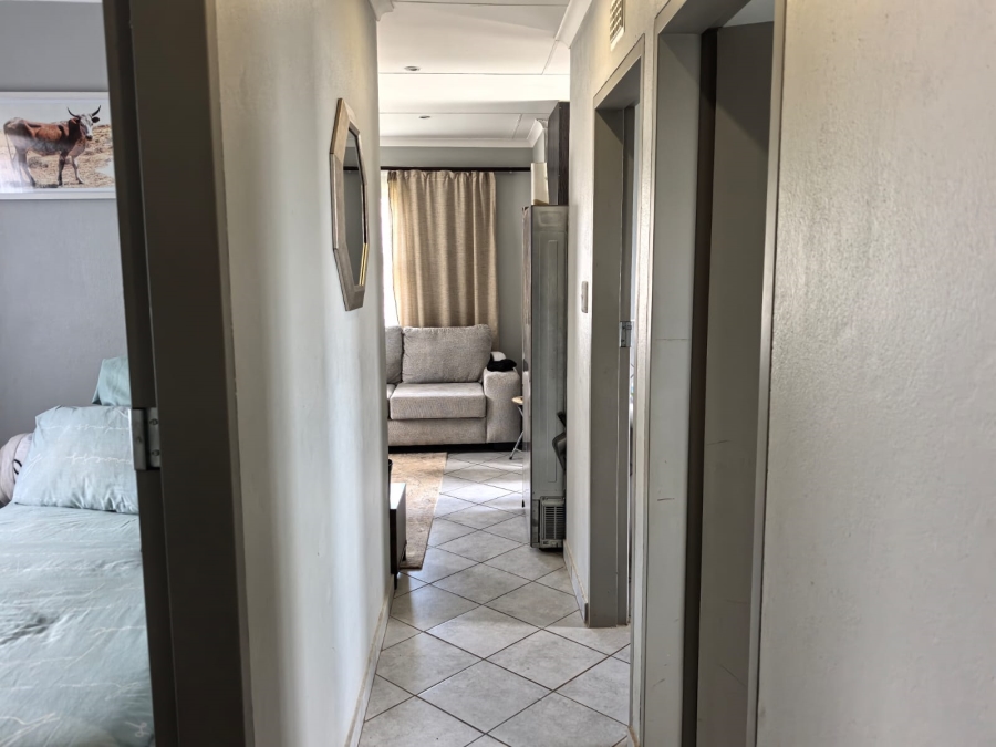 3 Bedroom Property for Sale in Lotus Gardens Gauteng