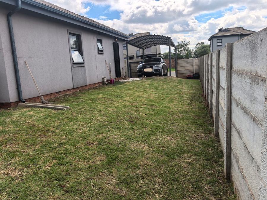 3 Bedroom Property for Sale in Lotus Gardens Gauteng