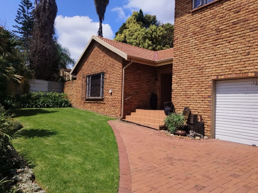 4 Bedroom Property for Sale in Terenure Gauteng