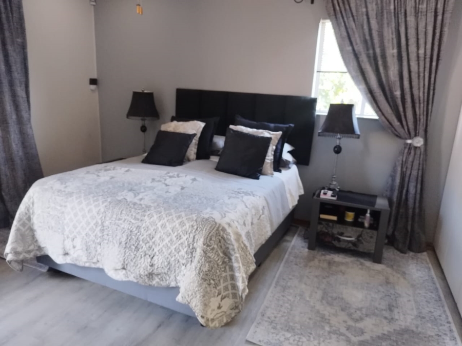 4 Bedroom Property for Sale in Terenure Gauteng