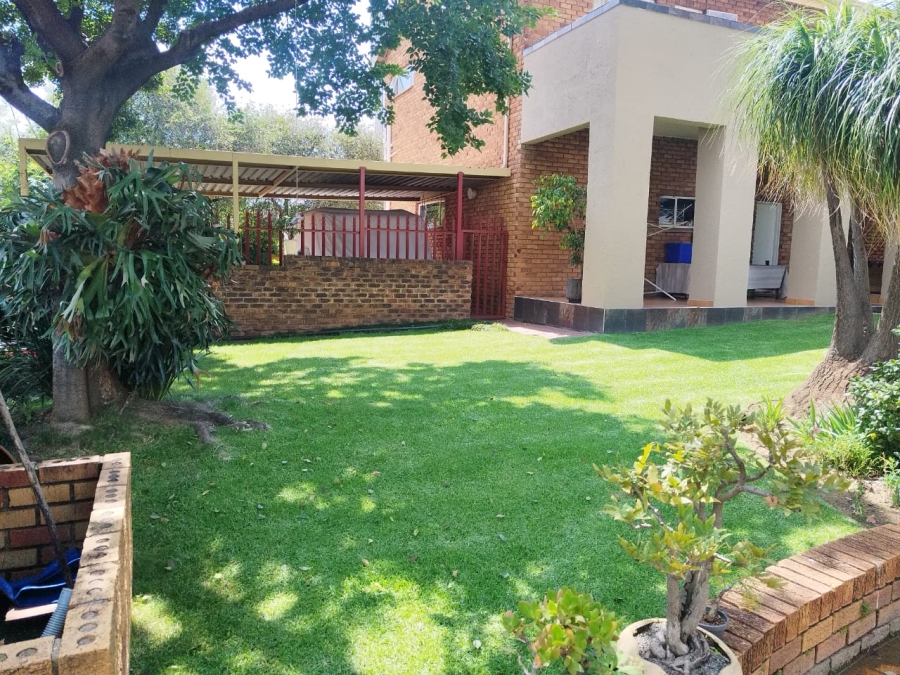 4 Bedroom Property for Sale in Terenure Gauteng