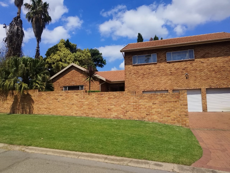 4 Bedroom Property for Sale in Terenure Gauteng