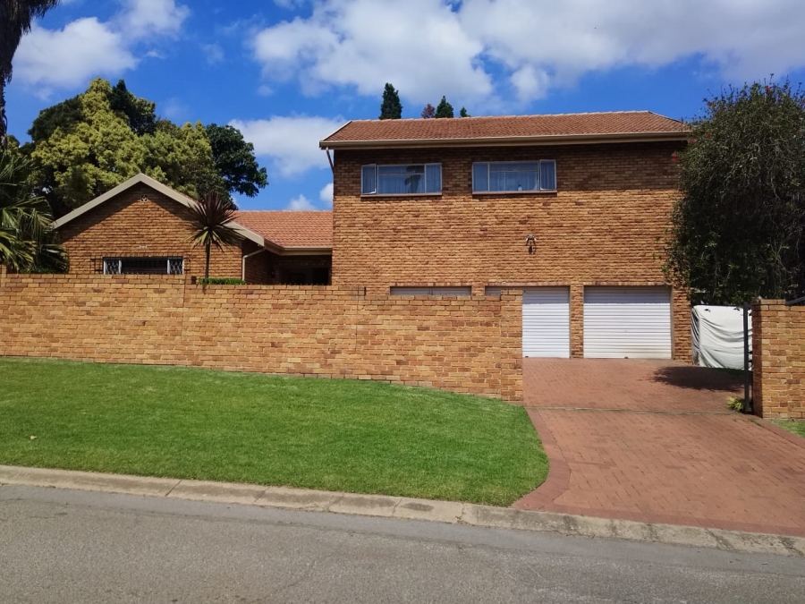 4 Bedroom Property for Sale in Terenure Gauteng