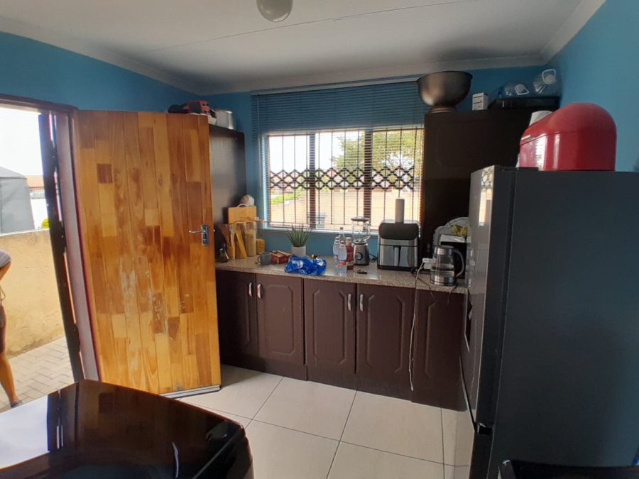 To Let 2 Bedroom Property for Rent in Elandspoort Gauteng