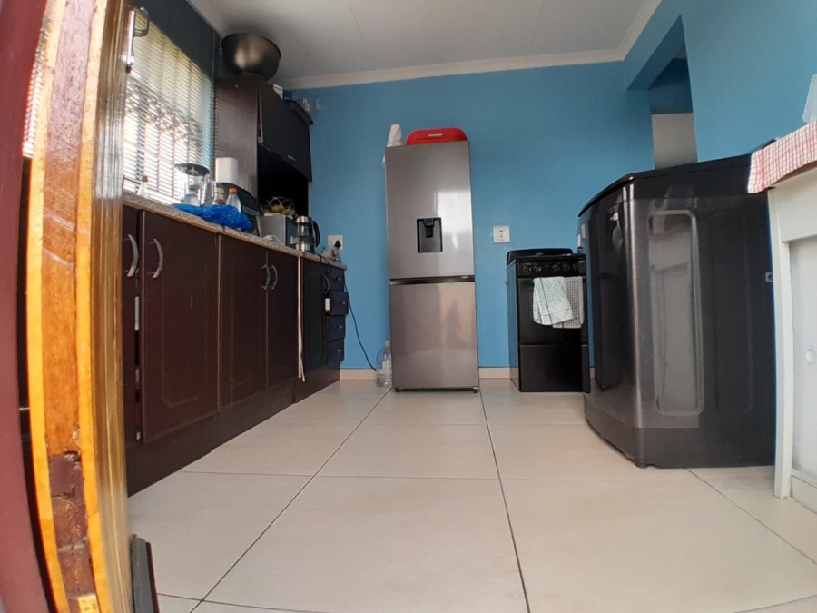 To Let 2 Bedroom Property for Rent in Elandspoort Gauteng