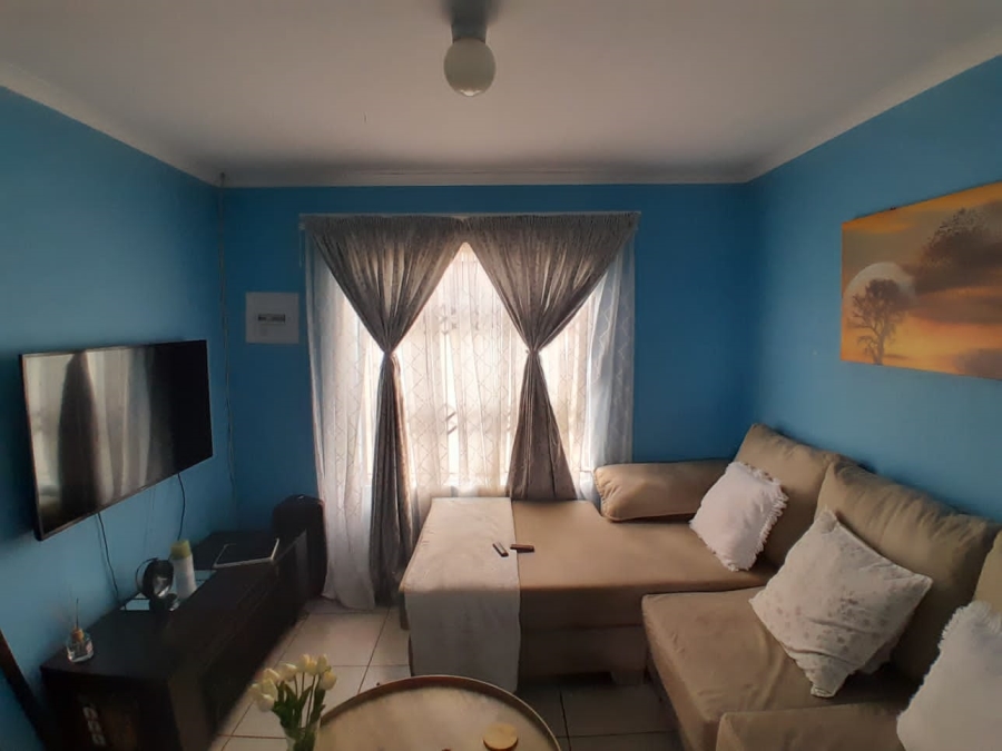 To Let 2 Bedroom Property for Rent in Elandspoort Gauteng