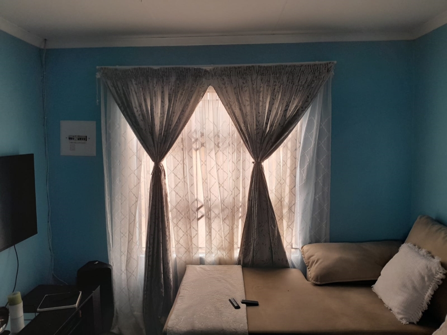 To Let 2 Bedroom Property for Rent in Elandspoort Gauteng