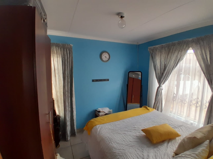 To Let 2 Bedroom Property for Rent in Elandspoort Gauteng