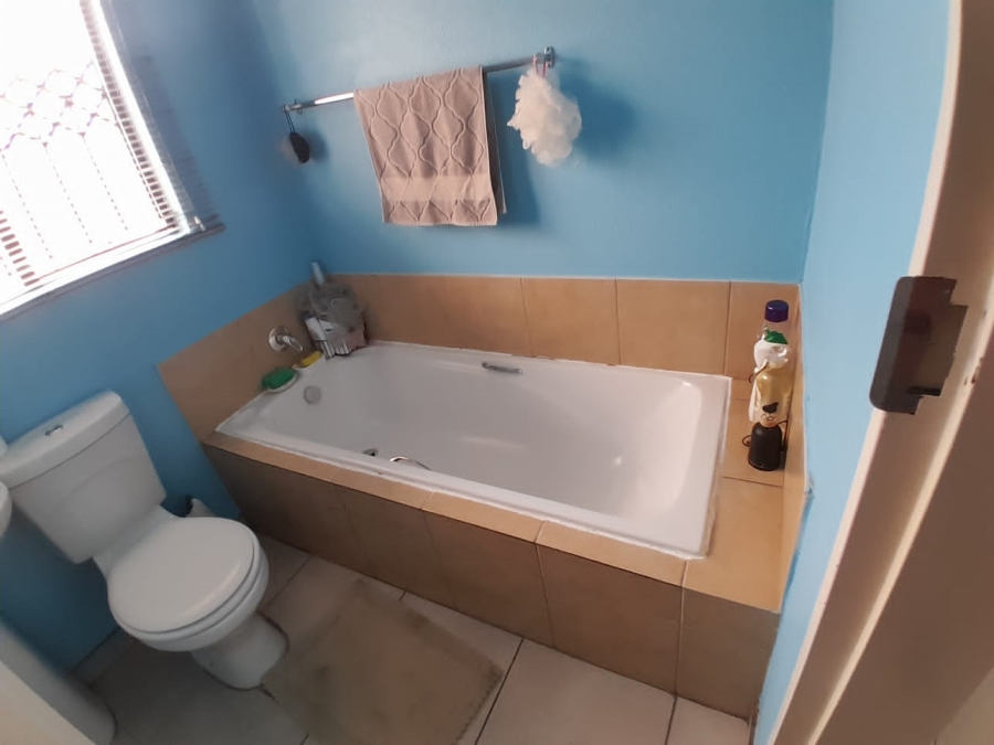 To Let 2 Bedroom Property for Rent in Elandspoort Gauteng