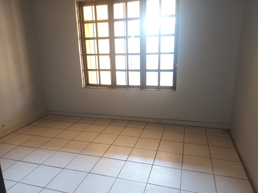 4 Bedroom Property for Sale in Mountain View Gauteng