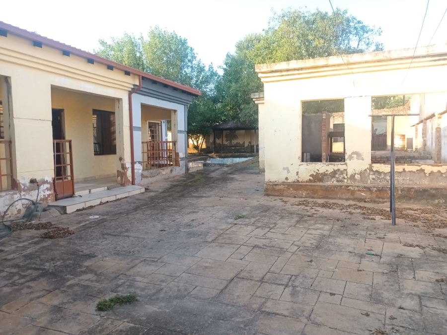4 Bedroom Property for Sale in Mountain View Gauteng