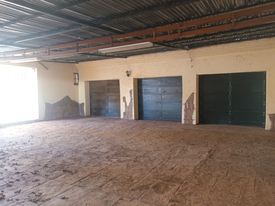 4 Bedroom Property for Sale in Mountain View Gauteng