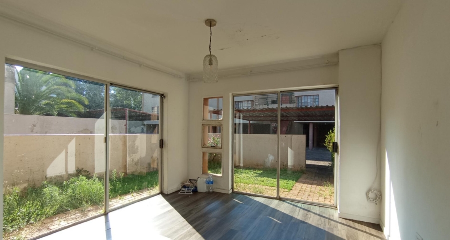 2 Bedroom Property for Sale in Houghton Estate Gauteng